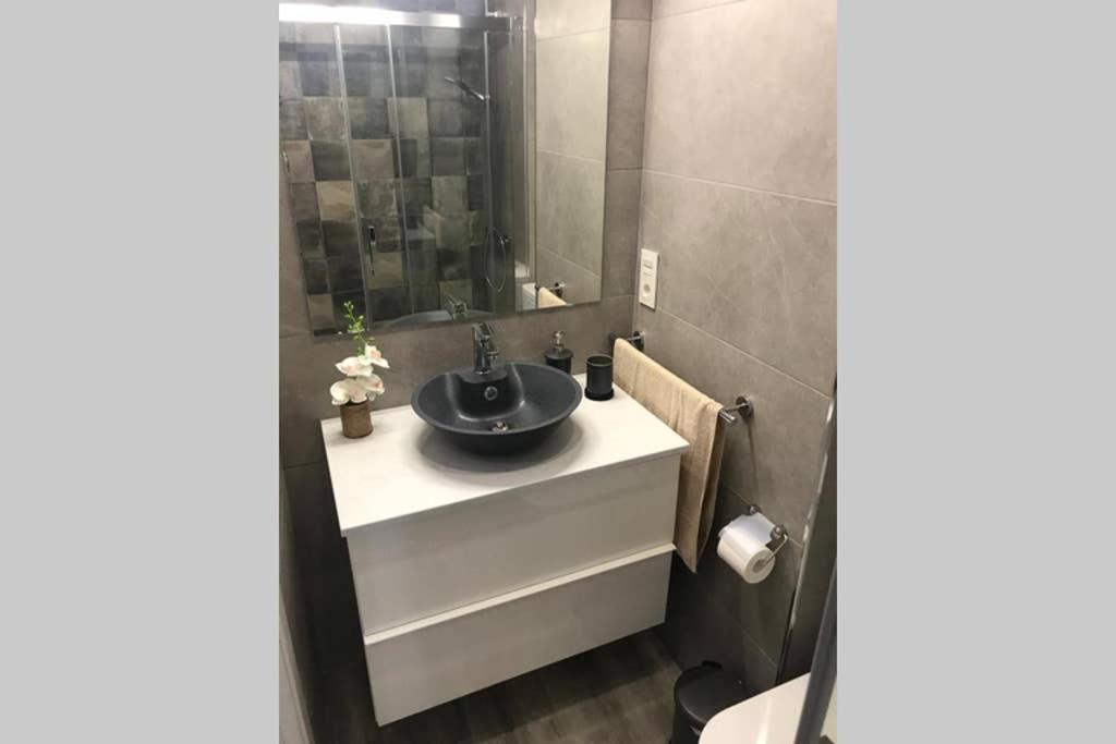 Apartamento De Diseno Centrico A 5 Min De Playa Аликанте Экстерьер фото