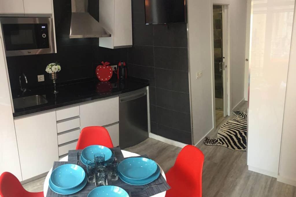 Apartamento De Diseno Centrico A 5 Min De Playa Аликанте Экстерьер фото